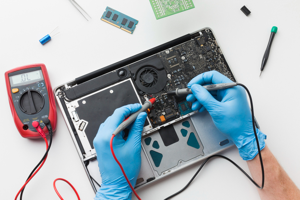 המדריך המלא לפתרון תקלות מחשב: איך לאבחן ולתקן בעיות נפוצות בעצמכם